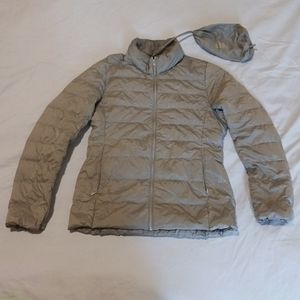 Uniqlo Silver Gray Puffer Jacket
